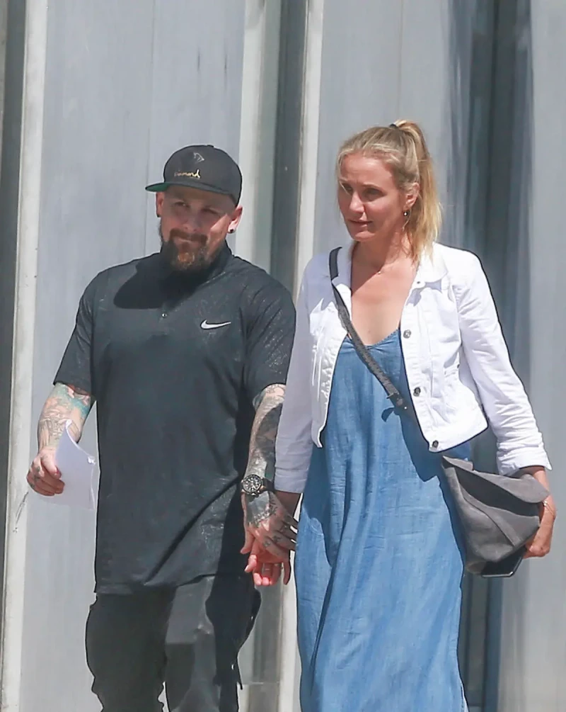 Cameron Diaz con su opareja Benji Madden