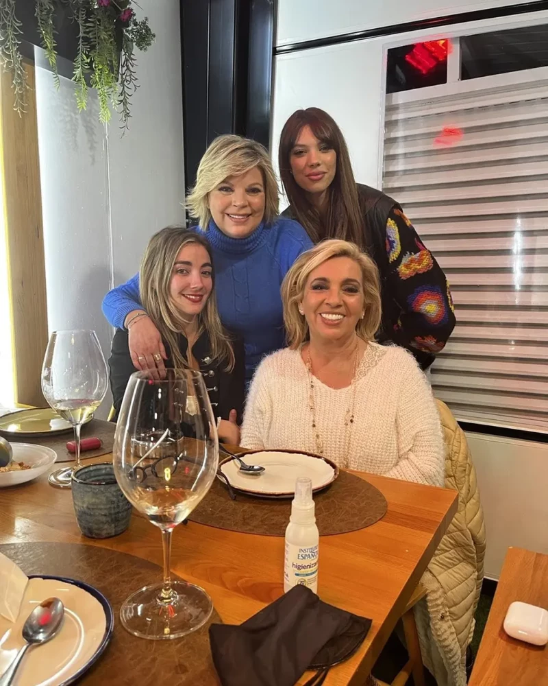 Terelu Campos con su hija Alejandra y su hermana Carmen Borrego