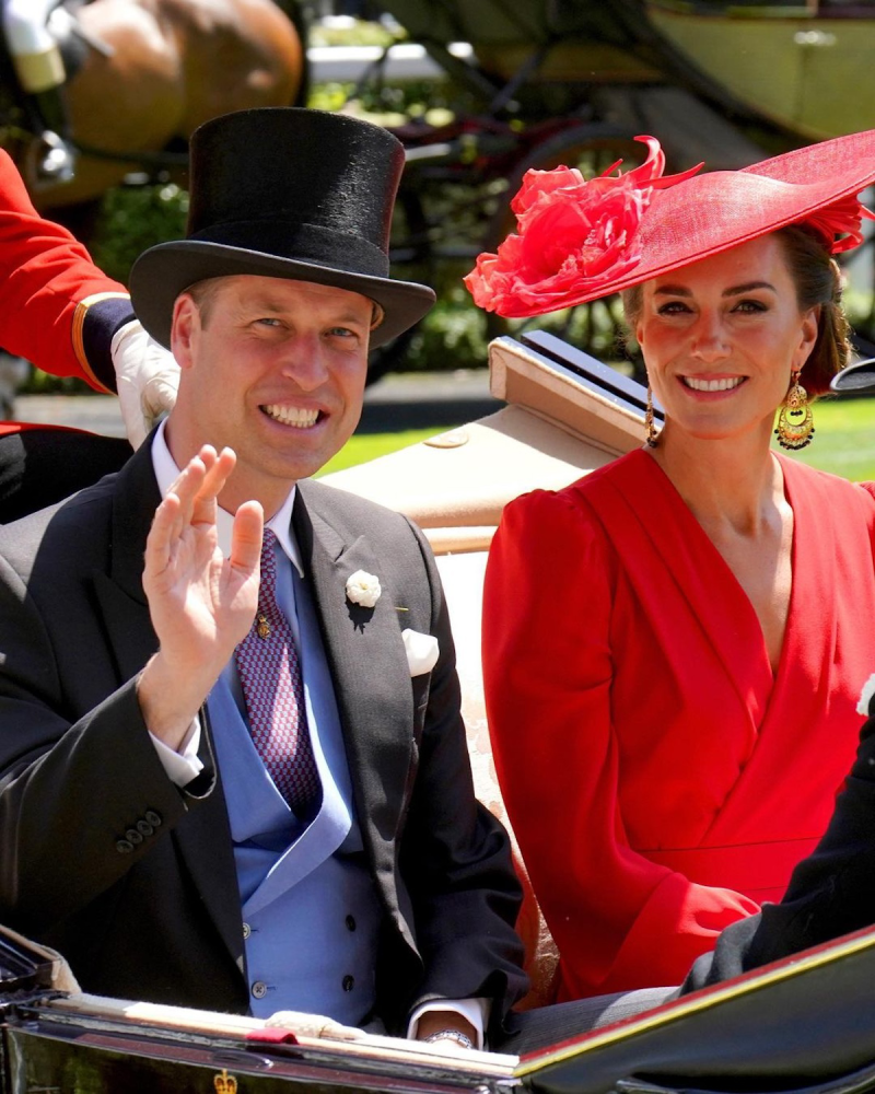 Kate Middleton junto al Príncipe Guillermo en las carreras de caballos