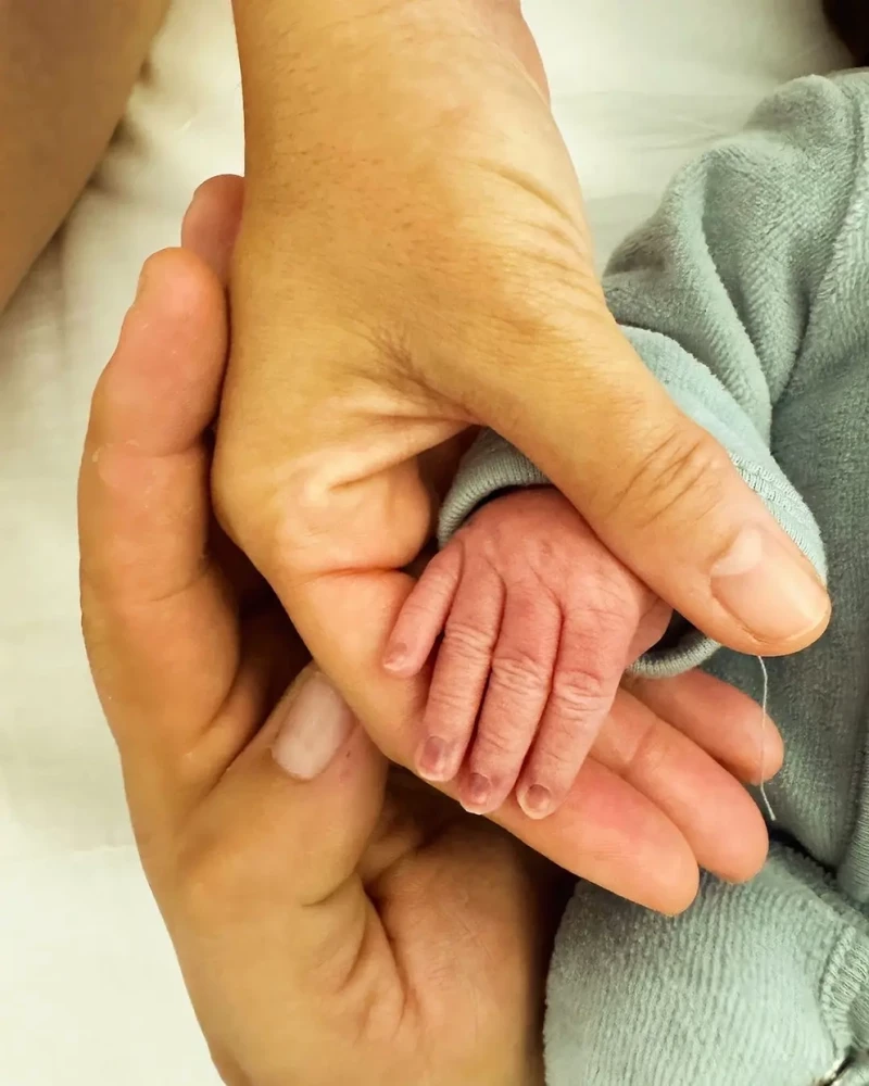 Gisela con su bebe