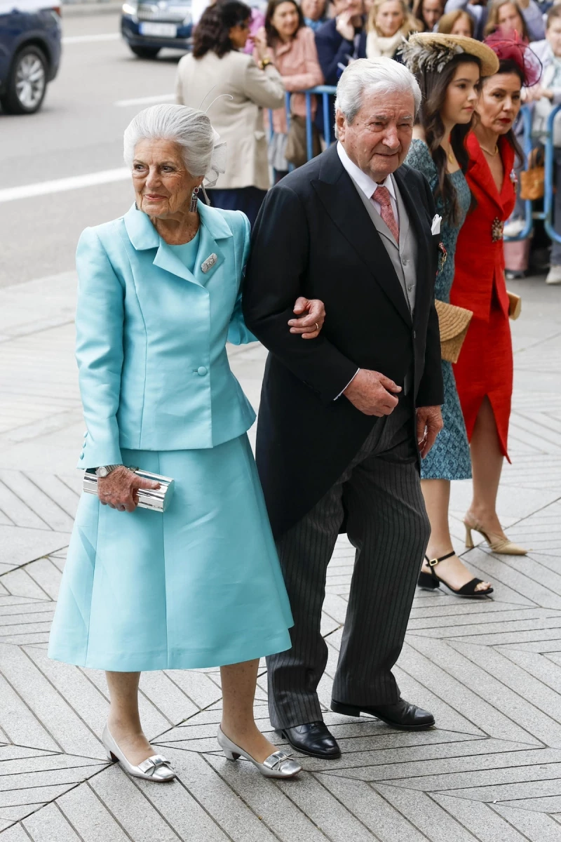 La abuela de la novia es la prima del rey Juan Carlos