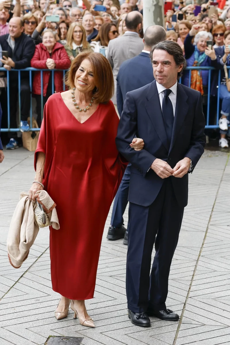 Aznar llega a la iglesia