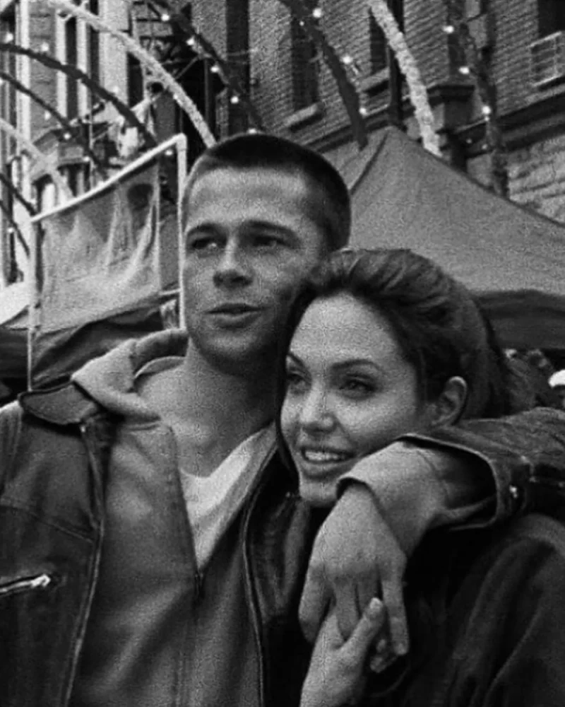 Brad Pitt publica en redes esta foto con Angelina Jolie
