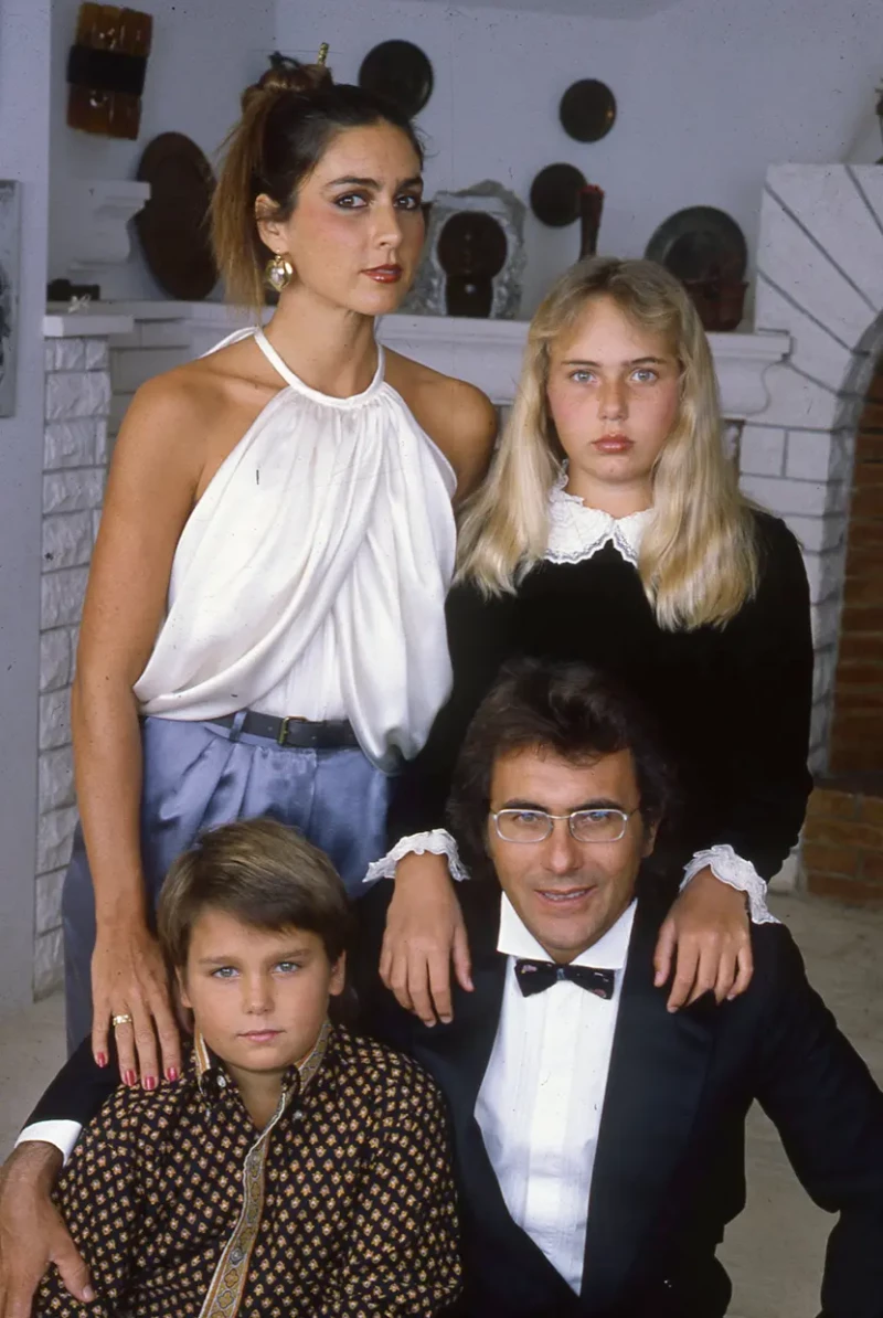 Al Bano con Romina Power y sus hijos Ylenia y Yari.