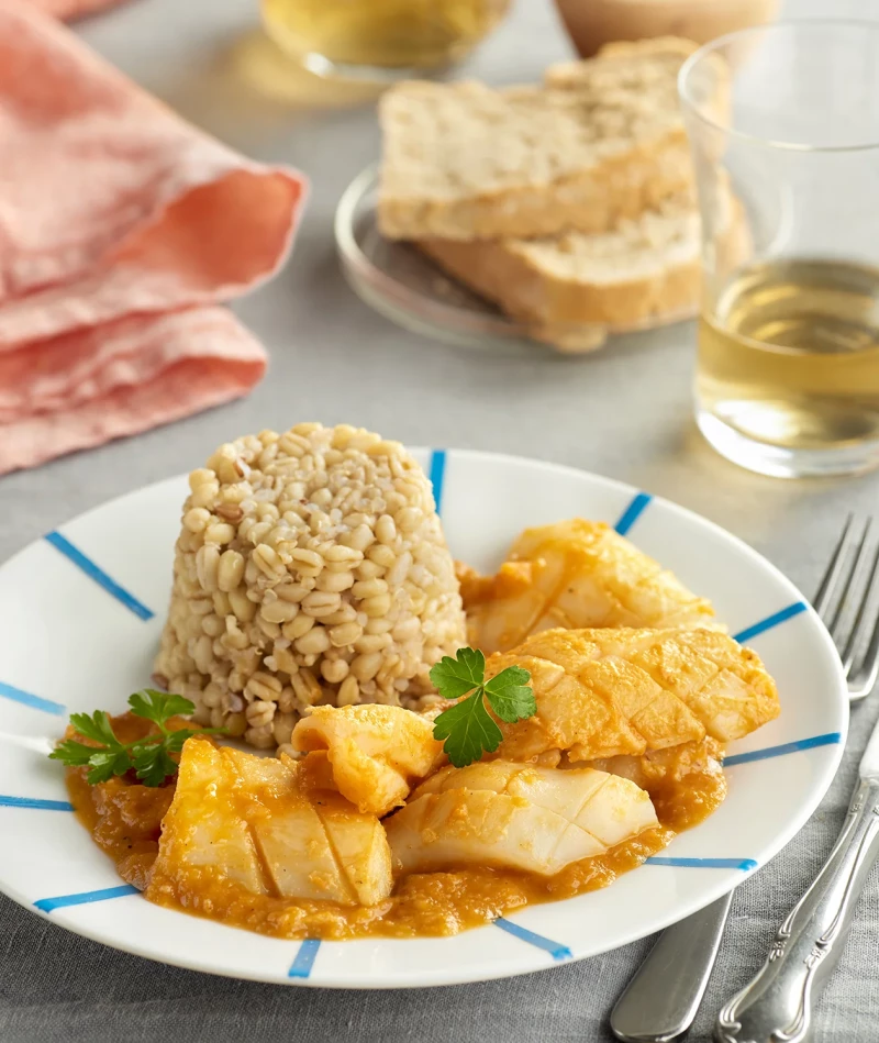 Sepia con salsa de tomate
