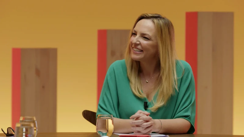 lucía galan pimpinela