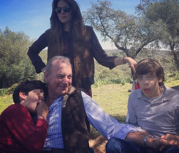 Bertín, Fabiola y sus dos hijos, Kike y Carlos, son una familia muy unida 