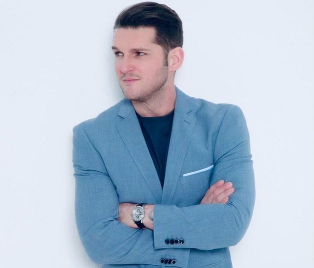 Manu Tenorio ha mostrado un adelanto de su nuevo trabajo musical (@manu_tenorio1).
