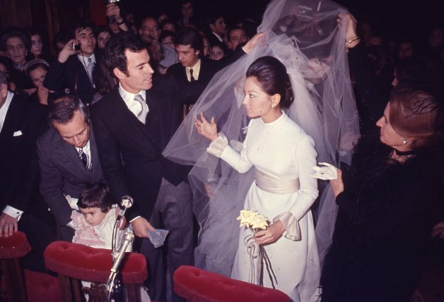 El día de la boda de Julio Iglesias e Isabel Preysler.