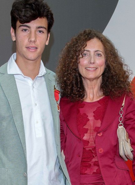 Hugo Nieto con su madre, Belinda Alonso.