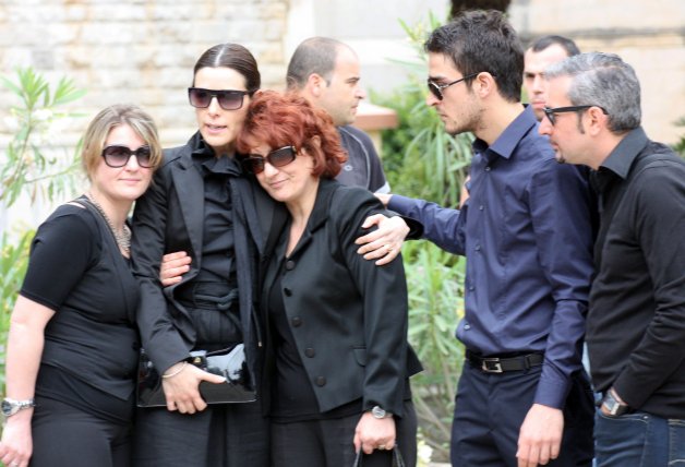 Raquel Sánchez Silva durante el funeral de su marido, Mario Biondo, en Palermo.