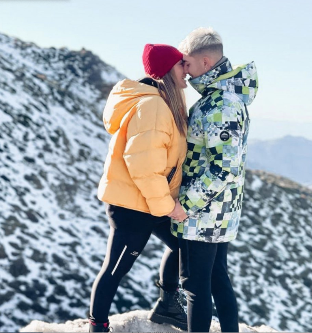 Rocío Flores cuenta con el amor incondicional de su novio, Manuel Bedmar. 