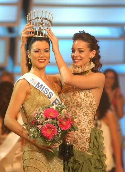 El día que fue coronada Miss España por Eva González.