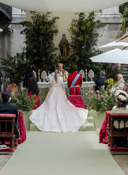 Los novios se dieron el "sí, quiero" ante un altar marcado por la bonita vegetación.