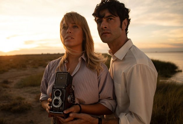 Blanca y su pareja, Javier Rey, en "El verano que vivimos". 