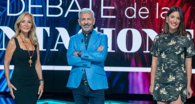 Carmen Lomana, Carlos Sobera y Nagore en 'El debate de las tentaciones'.