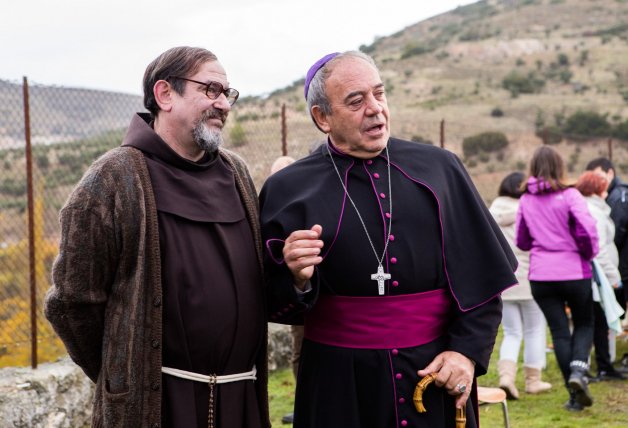 Tito se convirtió en religioso en la comedia "Que baje Dios y lo vea".