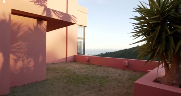 La casa cuenta con unas maravillosas vistas a Ibiza y, de lejos, a Formentera.