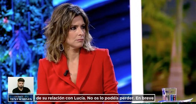 Sandra, sorprendida por la pregunta de Hugo.