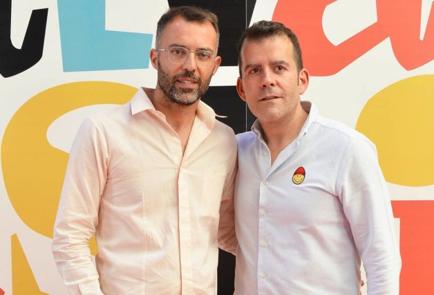 Óscar Cornejo y Adrián Martín, directores de La Fábrica de la Tele, acudieron al juzgado como investigados.