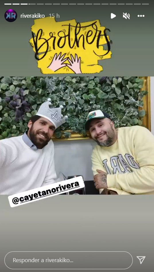 Kiko compartió una instantánea junto a su hermano, Cayetano Rivera (@riverakiko).