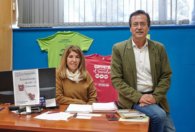 Ana Lancho, presidenta de la Asociación La Barandilla, y José Manuel Dolader, director de la misma.