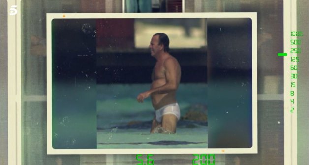 Diego Arrabal captó desnudo a Julio Iglesias en 2002.