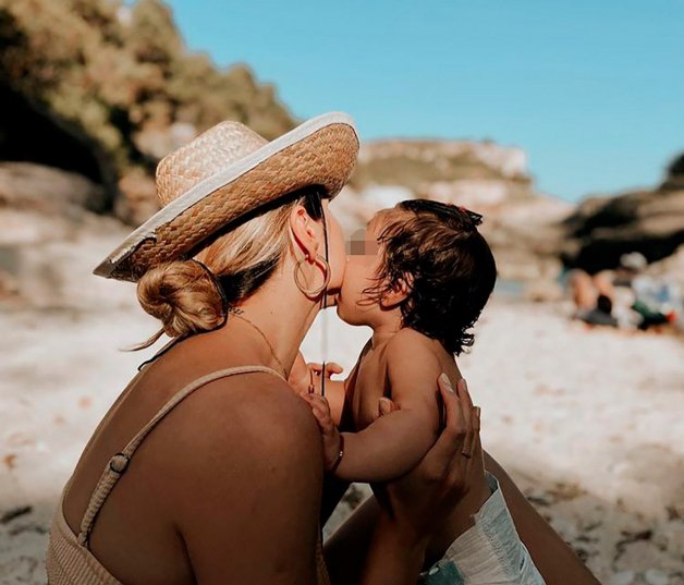 Ivana Icardi y su hija Giorgia, adorables en la playa.