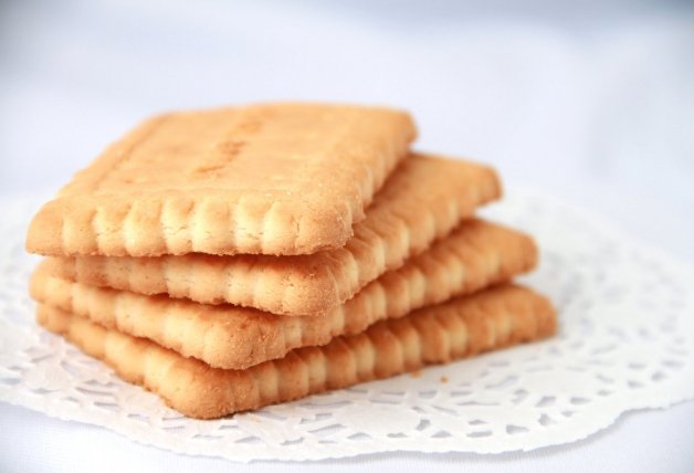 Las galletas cuadradas te ayudarán a la elaboración de este postre fácil