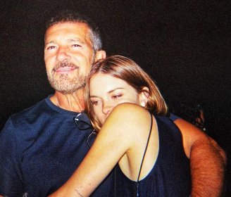 Antonio Banderas y su hija pasaron el confinamiento en países diferentes.