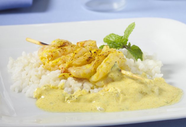 brochetas-de-gambas-al-curry_6_628x428