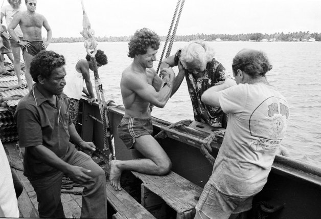 Evacuación de los habitantes de la isla de Rongelap, en el Océano Pacífico, en 1985.