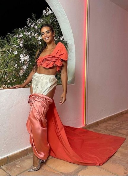 El último look de Cristina Pedroche en 'Love Island'.