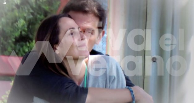 Malú y Albert Rivera se mostraron de lo más cariñosos. Imágenes de Viva la vida.