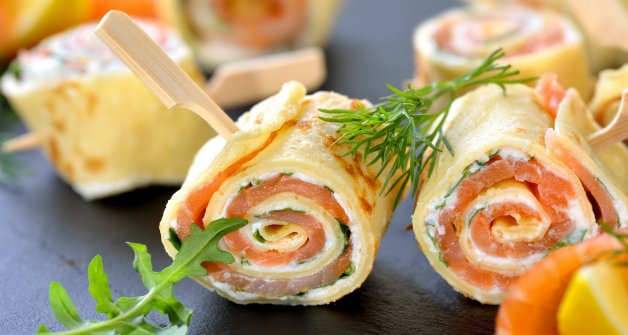 ¡Innova en tus entrantes y sustituye los canapés de salmón por estos deliciosos crepes!