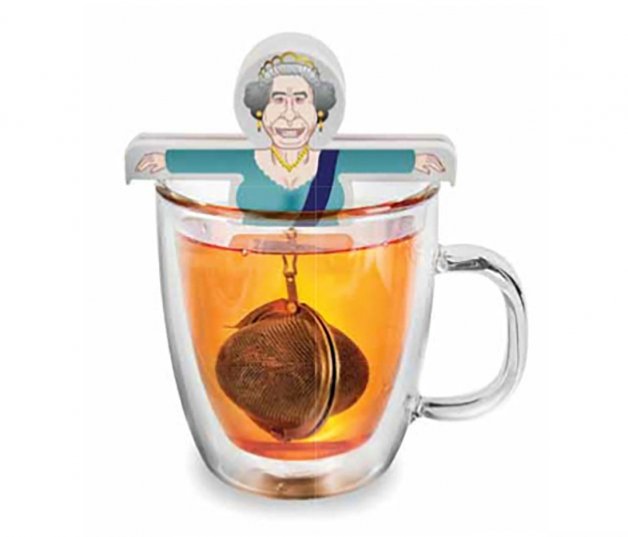 Hay quien se toma el té a diario con la reina inglesa.