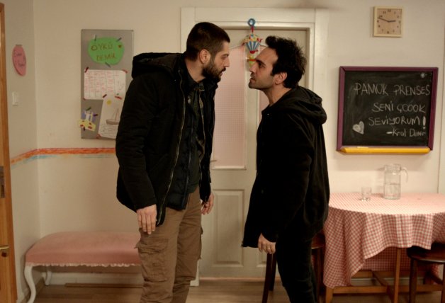 Cemal y Demir vuelven a enfrentarse.