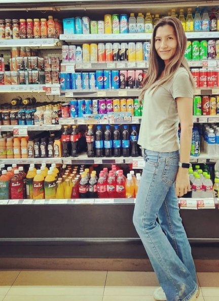 Yuyee adora las pequeñas cosas, como ir al supermercado.