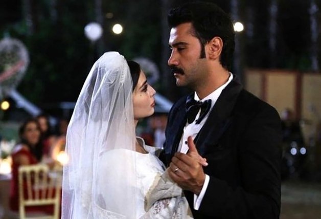 Yilmaz planea casarse con Müjgan.