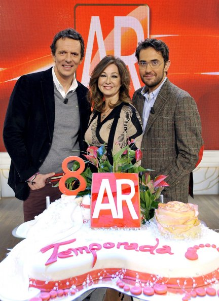 Joaquín Prat, Ana Rosa Quintana y Máximo Huerta en una imagen de 'El programa de AR'.