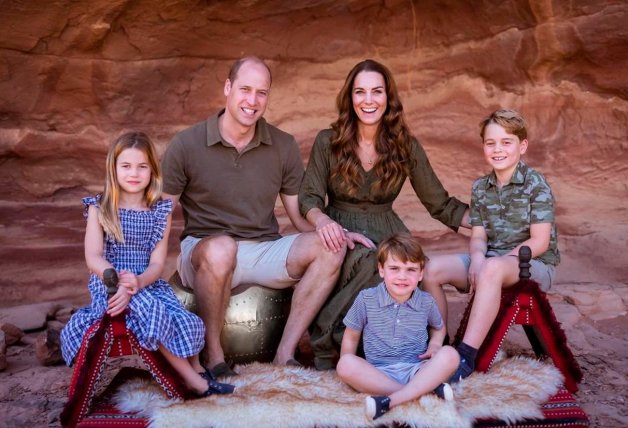 Los duques de Cambrige con sus tres hijos, Charlotte, Louis y George.