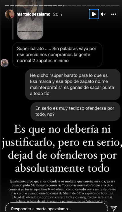 La joven estalla contra una seguidora.