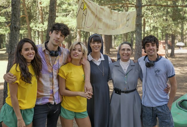 Los Javis contaron en 'La llamada' con Macarena García, Anna Castillo, Belén Cuesta y Gracia Olayo.