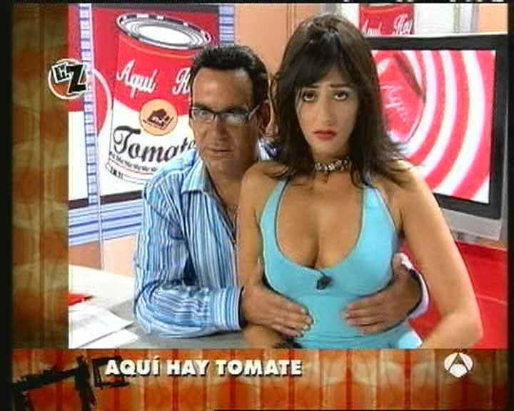 Yolanda Ramos y José Corbacho en 'Homo-zapping' como Carmen Alcayde y Jorge Javier Vázquez.