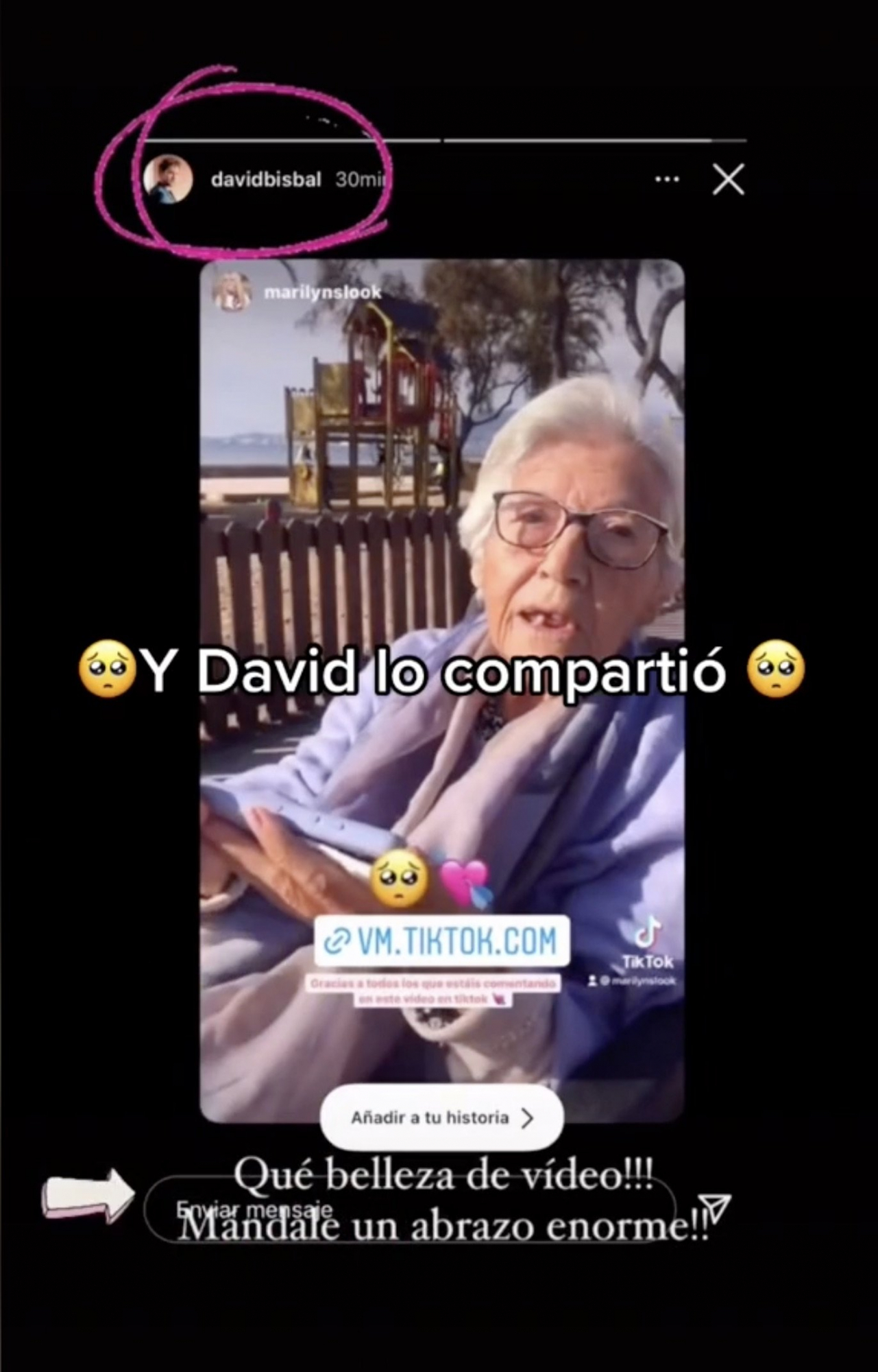 Imagen colgada en TikTok de la que el artista almeriense se ha hecho eco porque le pareció entrañable.