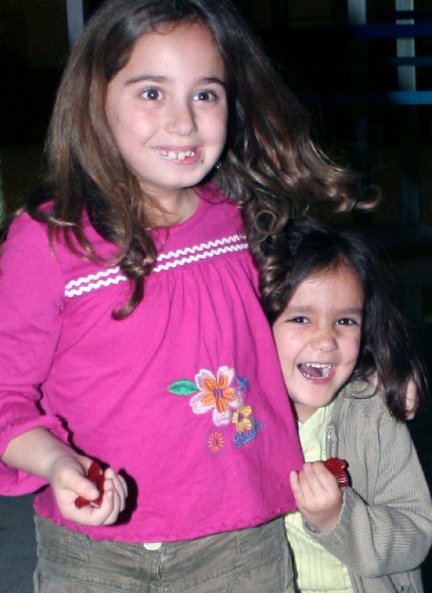 Julia y Andrea Janeiro, cuando eran pequeñas.