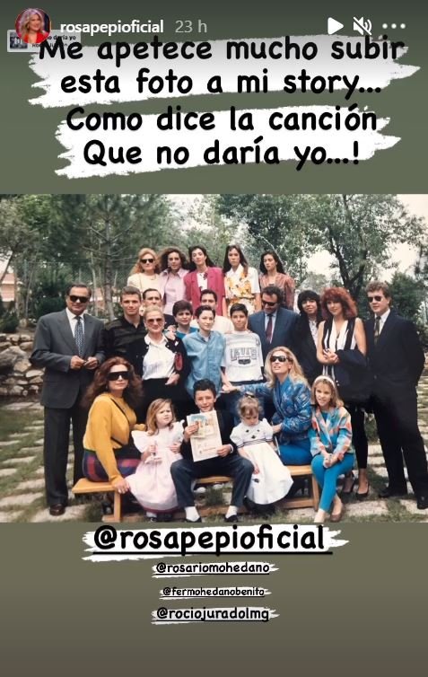 Rosa Benito ha abierto el baúl de los recuerdos.