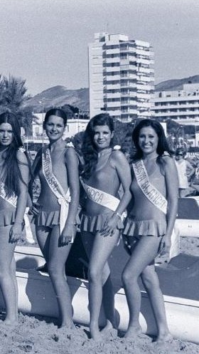 Con la banda de "Miss Costa Blanca" y otras participantes de "Miss España"