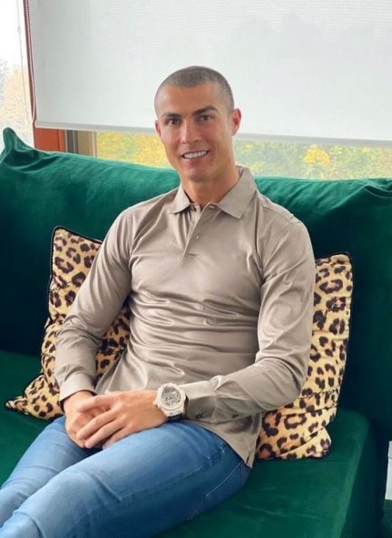 Cristiano cuenta con una impresionante colección de relojes. Algunos de ellos incluso llevan diamantes incrustados.