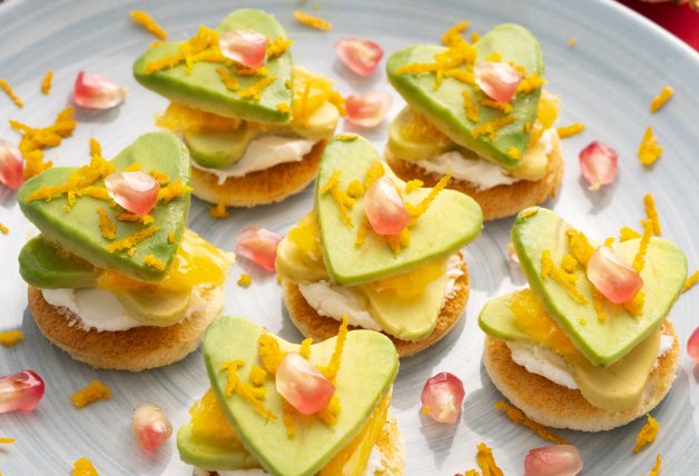 receta-canapes-pronto-timbal-de-naranja-y-aguacate_6_628x428